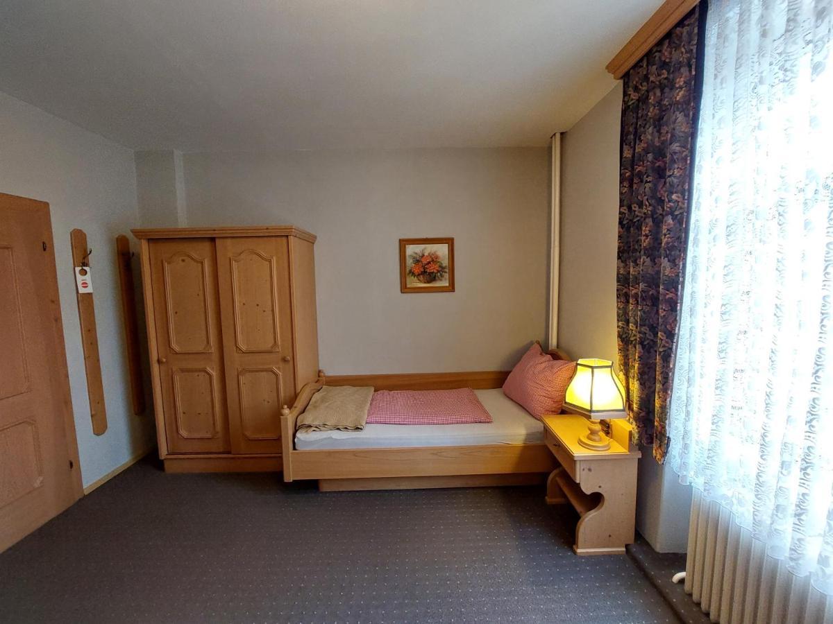 3 Raben - Leoben - Zimmer Fuer Geschaeftsreisende, Urlauber, Monteure Und Handwerker, Polski Pensjonat Austria ภายนอก รูปภาพ