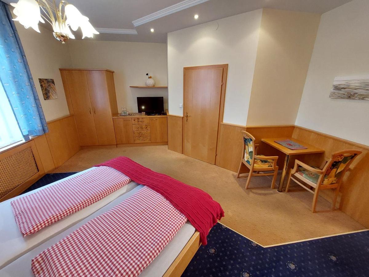3 Raben - Leoben - Zimmer Fuer Geschaeftsreisende, Urlauber, Monteure Und Handwerker, Polski Pensjonat Austria ภายนอก รูปภาพ