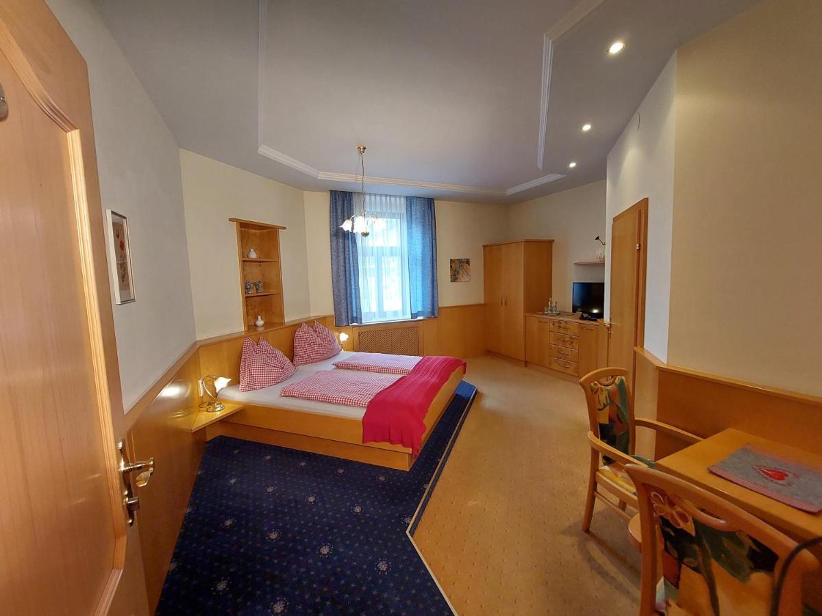 3 Raben - Leoben - Zimmer Fuer Geschaeftsreisende, Urlauber, Monteure Und Handwerker, Polski Pensjonat Austria ภายนอก รูปภาพ